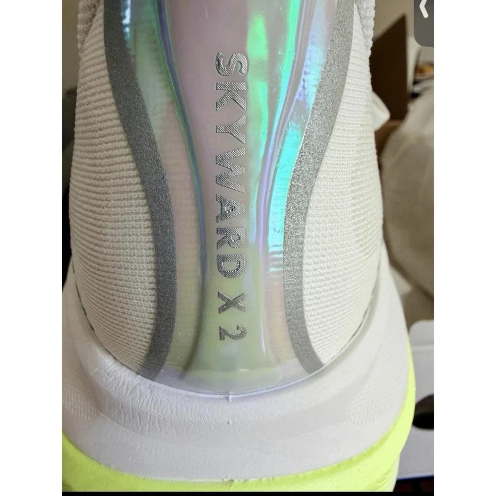 Hoka One One Skyward X 2 Women's 9.5 B White Metallic Running Shoes Training NWB